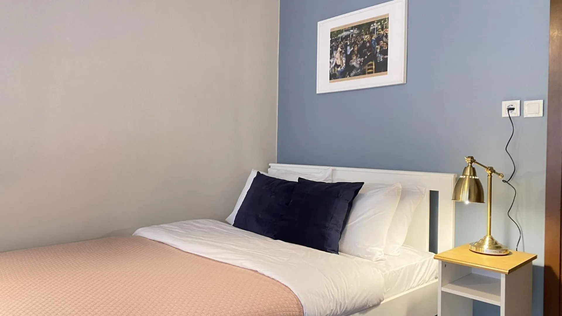 Flat Steps From Taksim Square Apartment Istanbul
